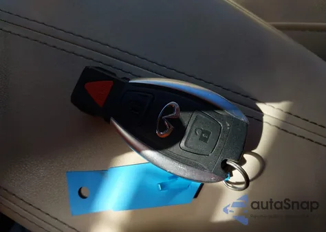 2018 Infiniti Qx30 Luxury из США, поврежденный, VIN SJKCH5CR0JA052797